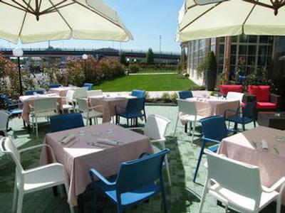 اس اچ جی هتل ساتولو ورونا