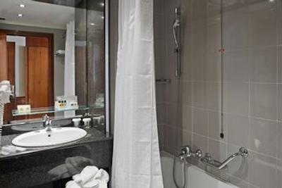 اس اچ جی هتل ساتولو ورونا