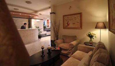 آچیلیون هتل