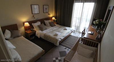 آچیلیون هتل