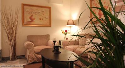 آچیلیون هتل