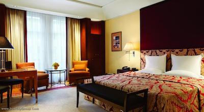 ادلون کمپینسکی