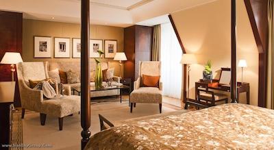 ادلون کمپینسکی