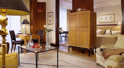 ادلون کمپینسکی