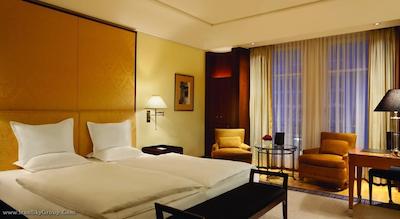 ادلون کمپینسکی