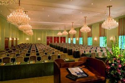 ادلون کمپینسکی