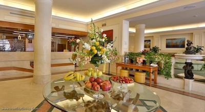 گرند هتل آدریاتیکو