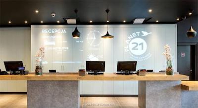 آیبیس وارشاوا سنتروم