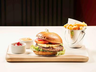 آیبیس وارشاوا سنتروم