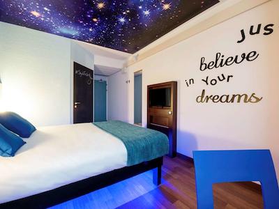 آیبیس وارشاوا سنتروم