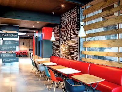 آیبیس وارشاوا سنتروم