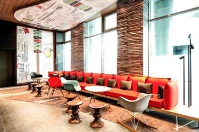 آیبیس وارشاوا سنتروم