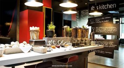 آیبیس وارشاوا سنتروم