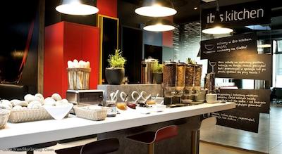 آیبیس وارشاوا سنتروم