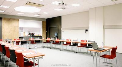 آیبیس وارشاوا سنتروم