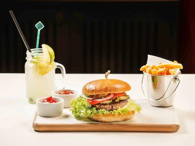 آیبیس وارشاوا سنتروم