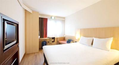 آیبیس وارشاوا سنتروم