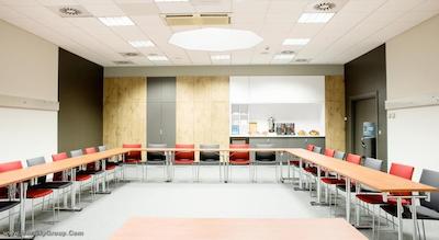 آیبیس وارشاوا سنتروم