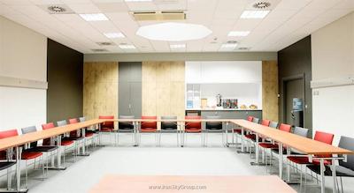 آیبیس وارشاوا سنتروم