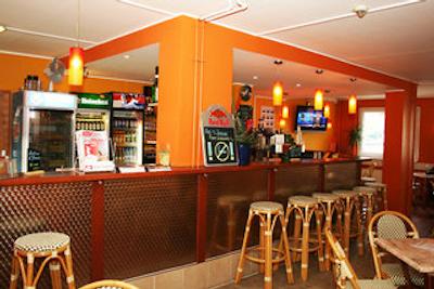 ای اند او برلین میت