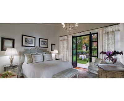 فور سیزن فایرنز