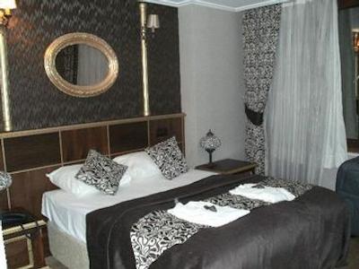 کامر سوئیتس اند هتل