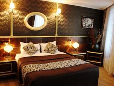 کامر سوئیتس اند هتل