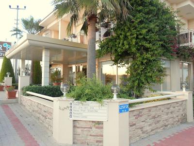 کامر سوئیتس اند هتل