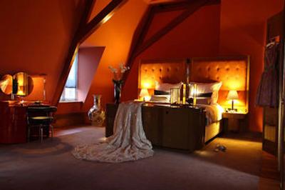 کامر سوئیتس اند هتل