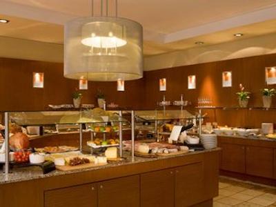 موندیال ام دم کلن ام گالری بای سوفیتل