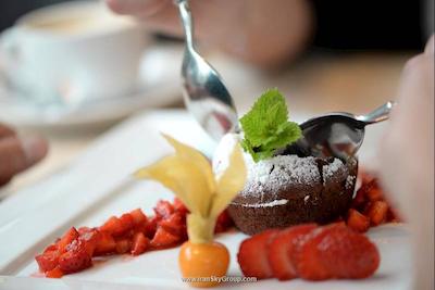 موندیال ام دم کلن ام گالری بای سوفیتل