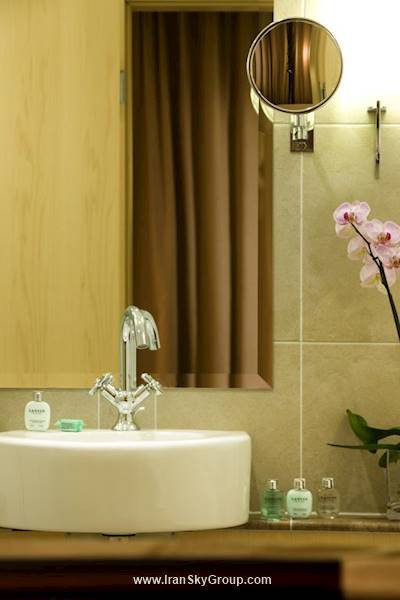 موندیال ام دم کلن ام گالری بای سوفیتل