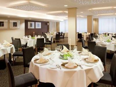 موندیال ام دم کلن ام گالری بای سوفیتل