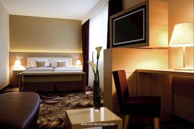 موندیال ام دم کلن ام گالری بای سوفیتل