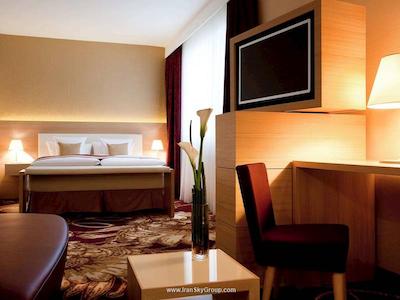 موندیال ام دم کلن ام گالری بای سوفیتل