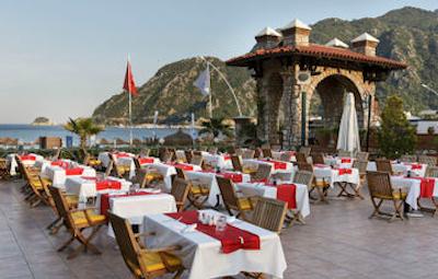 مارتی ریزورت دلوکس