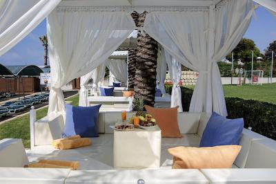 پاپیلون ایسچا هتل