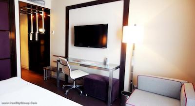 پستانا آرنا