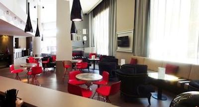 پستانا آرنا