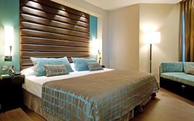 پستانا آرنا