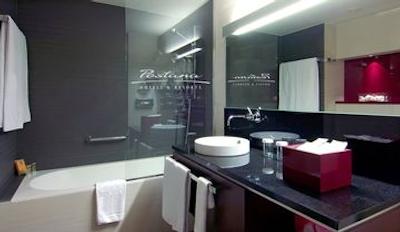 پستانا آرنا