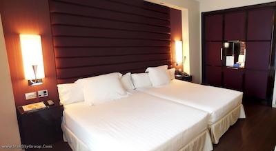 پستانا آرنا