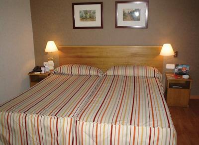 کاتالونیا البنیز