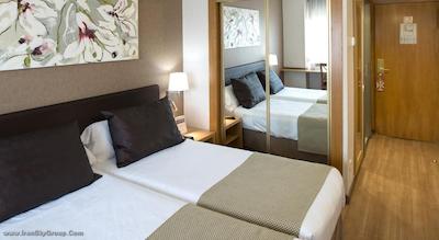 کاتالونیا البنیز