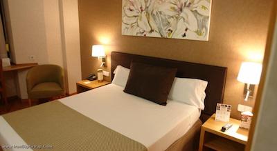 کاتالونیا البنیز