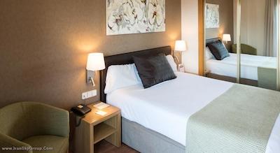 کاتالونیا البنیز