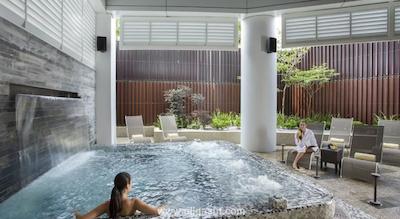 وان فارر هتل اند اسپا