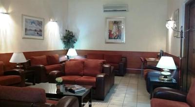 آریستوتیلس