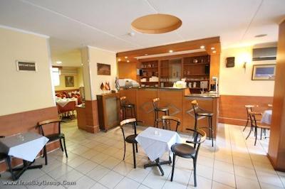 آریستوتیلس