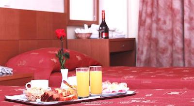 آریستوتیلس